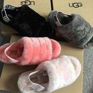 Fuzzy slipper sandels